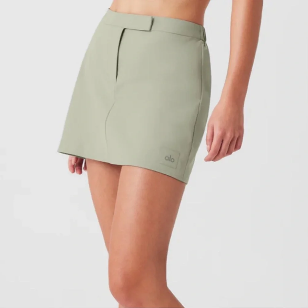 Alo Yoga High Speed Mini Skirt - in Limestone Green